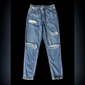 American Eagle Outfitters distressed Blue Mom Jeans Size 4 long